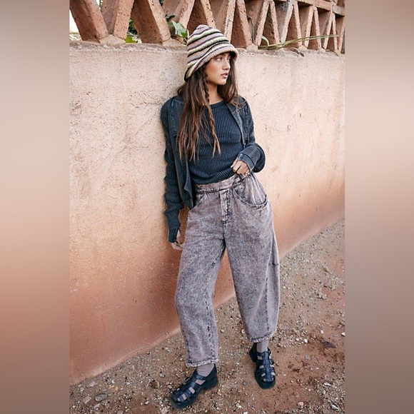 44. NWOT Free People High Road Washed Pull-On Barrel Pants - Picture 1 of 10